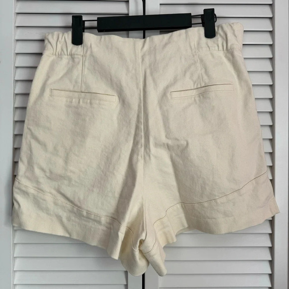 Zara High Rise Button Fly Cream Colored Shorts Size XL - Picture 3 of 7